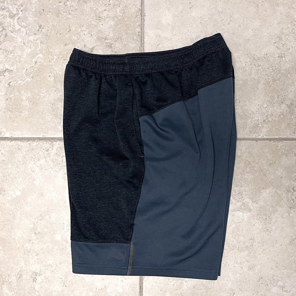 NEW BALANCE ~ Mens athletic NB DRY short ~ Small